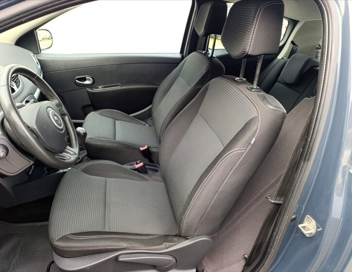 Renault Clio Hatchback 1,1 l 55 kw