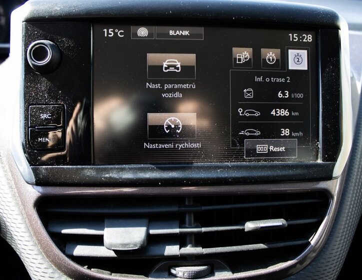 Peugeot 2008 SUV / Terénní 1,2 l 60 kw