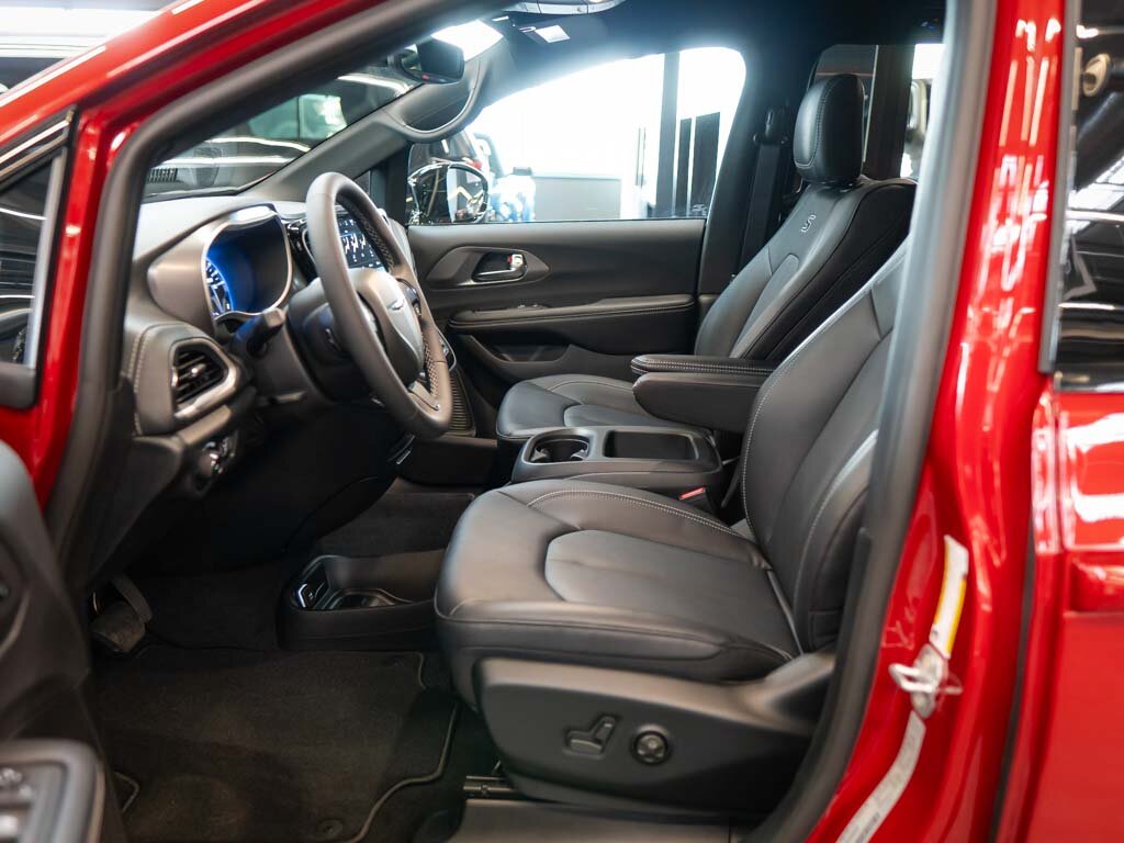 Chrysler Pacifica MPV 3,6 l 221 kw