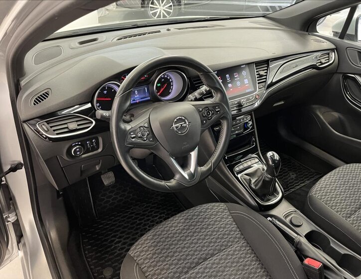 Opel Astra Hatchback 1,6 l 118 kw