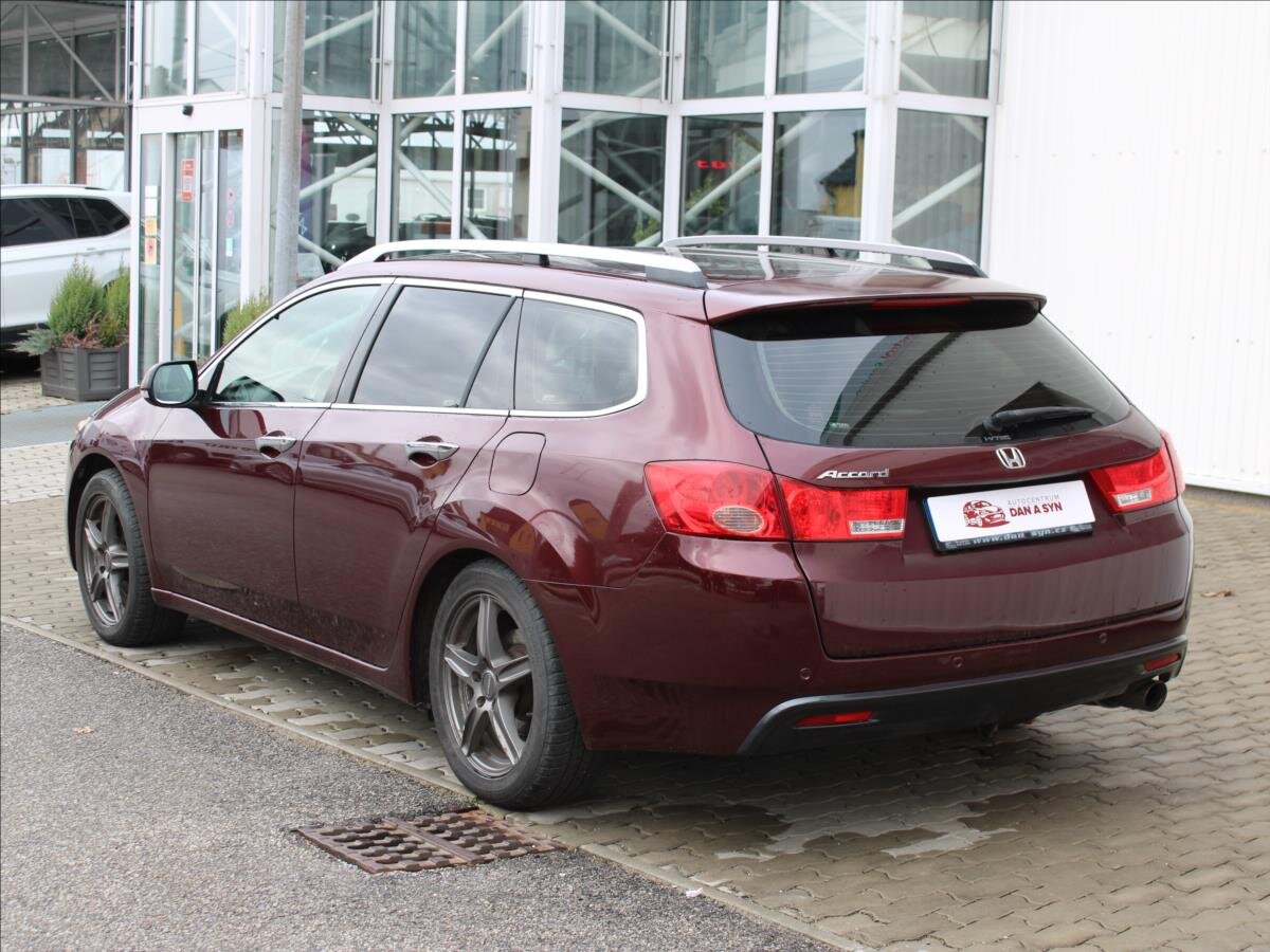 Honda Accord Kombi 2,0 l 115 kw