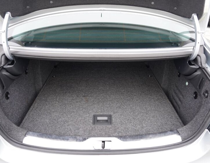 Škoda Superb Sedan 1,8 l 118 kw