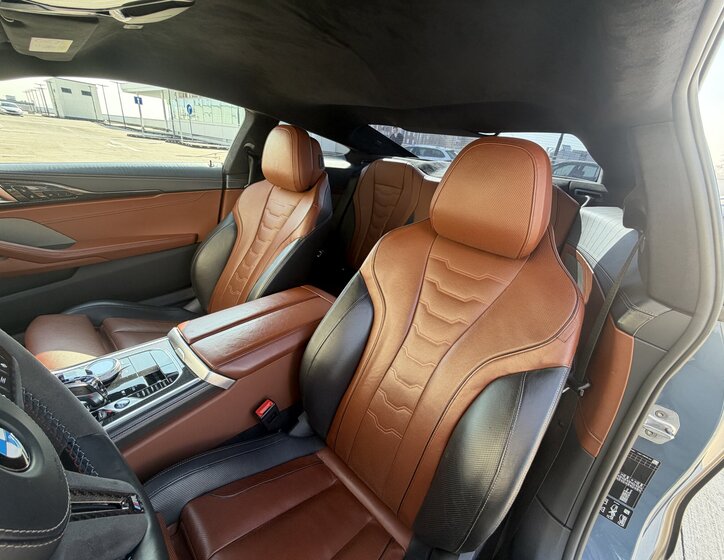 BMW M8 Kupé 4,4 l 390 kw