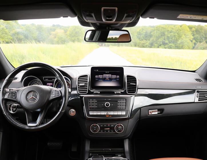 Mercedes-Benz GLS 42