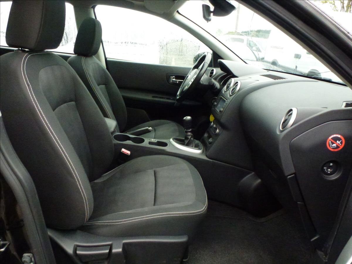 Nissan Qashqai SUV / Terénní 2,0 l 104 kw