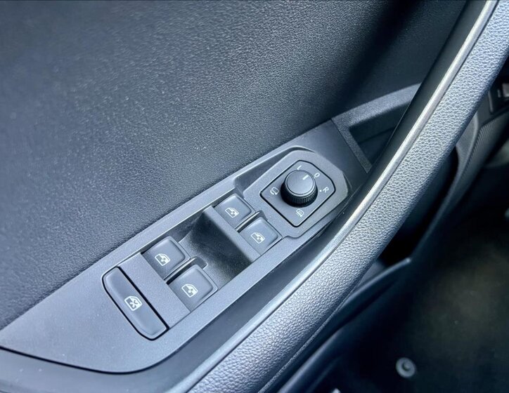 Škoda Karoq SUV 2,0 l 140 kw