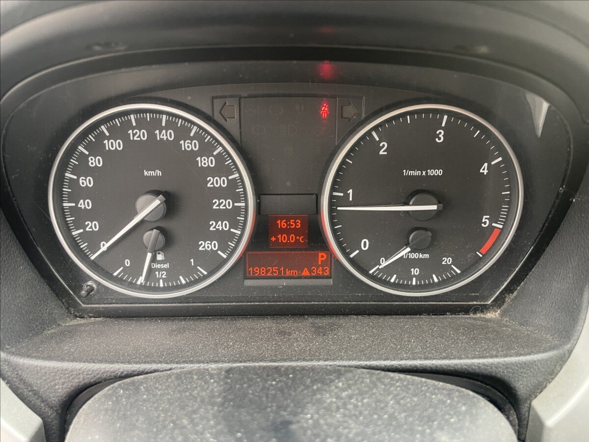 BMW Řada 3 Sedan / Limuzína 2,0 l 105 kw