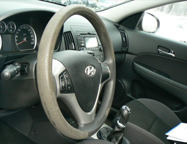 Hyundai i30 Kombi 1,6 l 92 kw