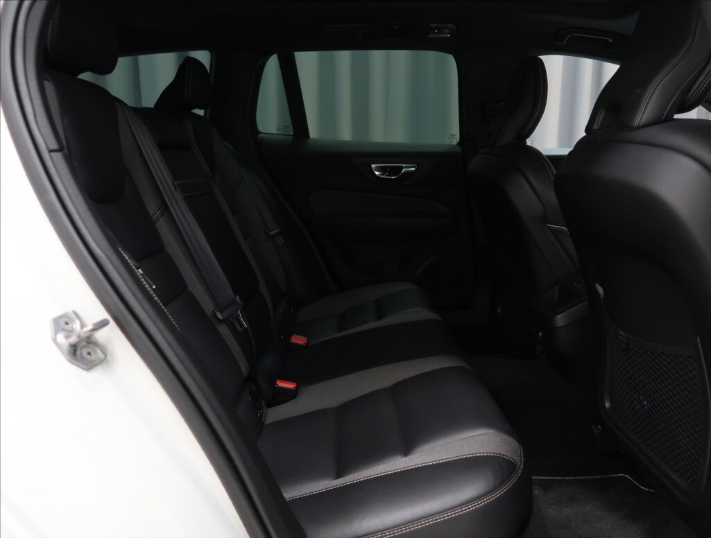 Volvo V60 Kombi 2,0 l 140 kw