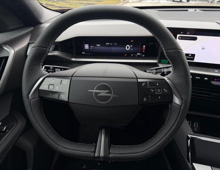 Opel Grandland SUV / Terénní 1,2 l 107 kw