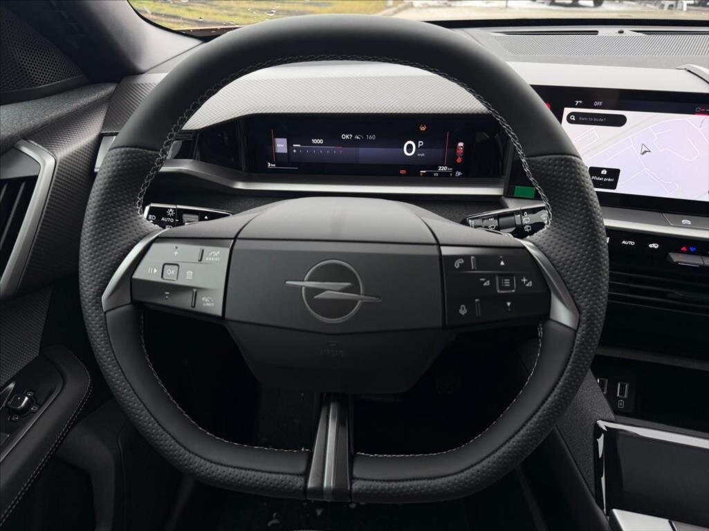 Opel Grandland SUV / Terénní 1,2 l 107 kw