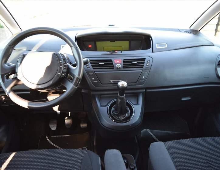 Citroën C4 Picasso 32