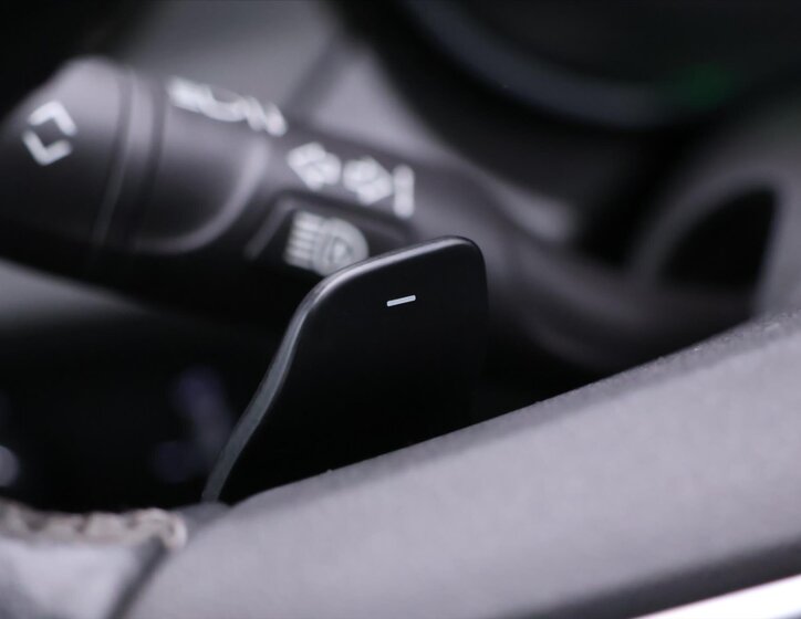 Opel Grandland X SUV 1,6 l 147 kw