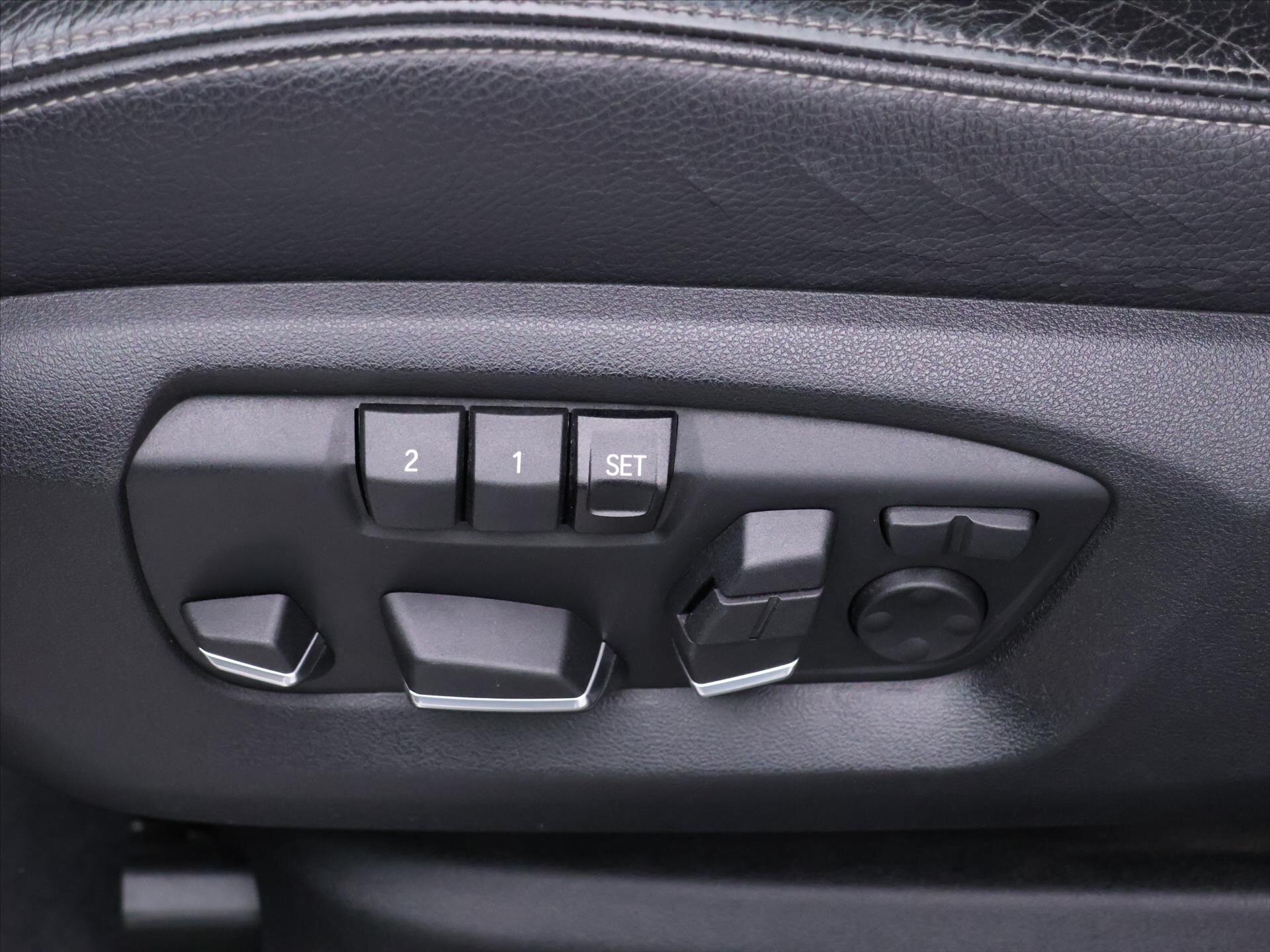 BMW X5 SUV 3,0 l 230 kw