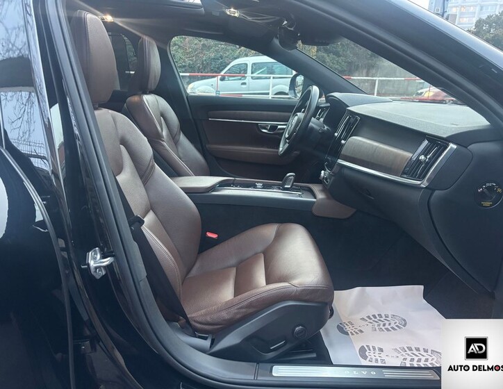 Volvo V90 28