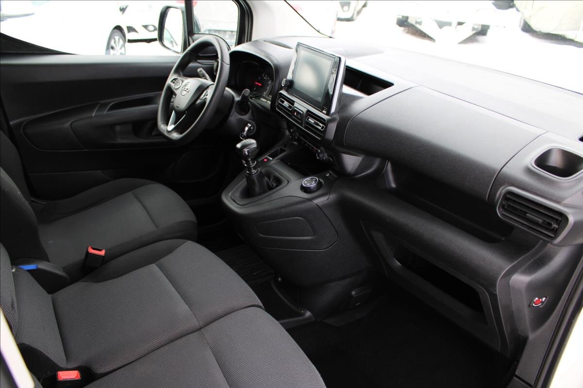 Opel Combo Skříň 1,5 l 96 kw