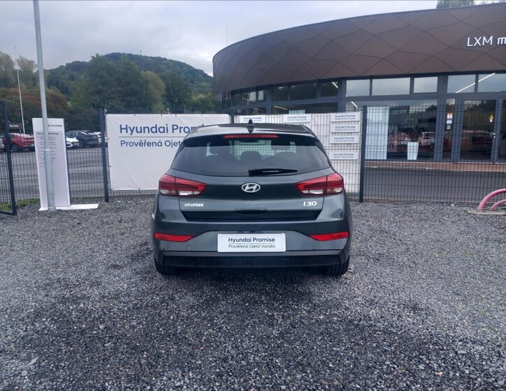 Hyundai i30 Hatchback 1,5 l 70 kw