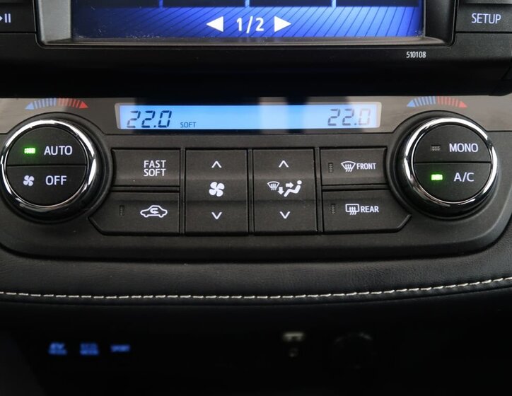 Toyota RAV4 SUV / Terénní 2,5 l 114 kw