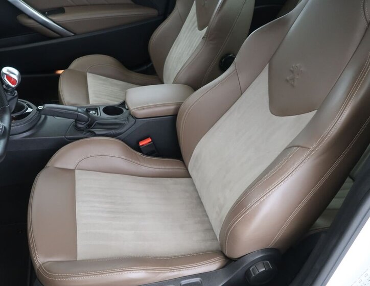 Peugeot RCZ Kupé 1,6 l 147 kw