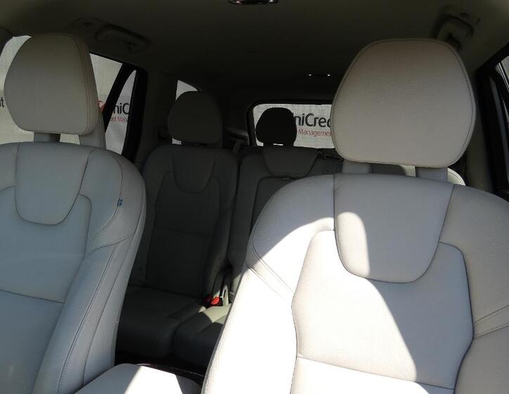 Volvo XC90 7