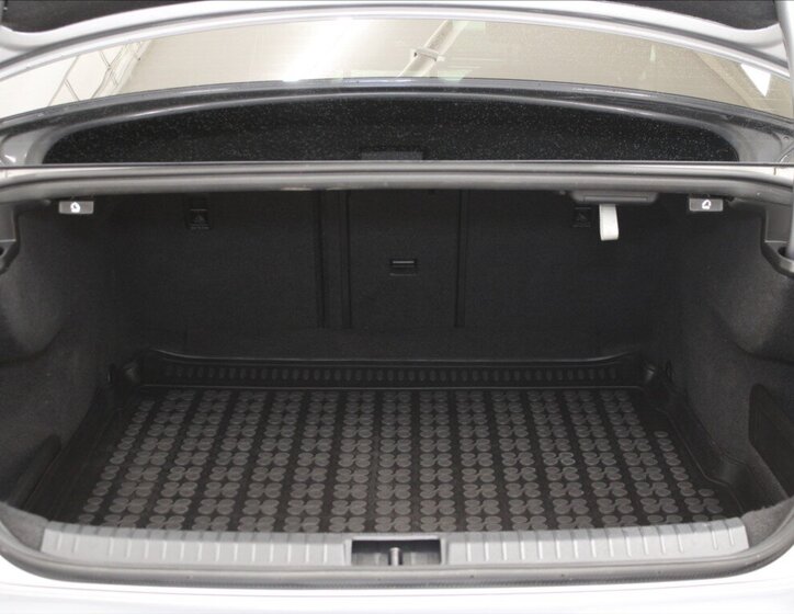 Volkswagen Passat Sedan 2,0 l 110 kw