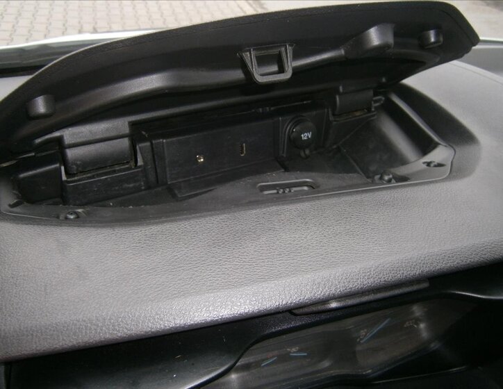 Ford Transit Sklápěč 2,2 l 92 kw