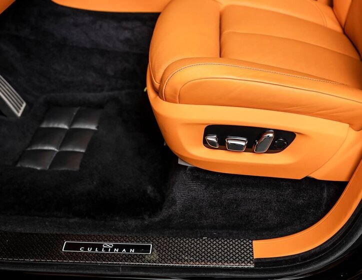 Rolls-Royce Cullinan SUV 6,7 l 441 kw