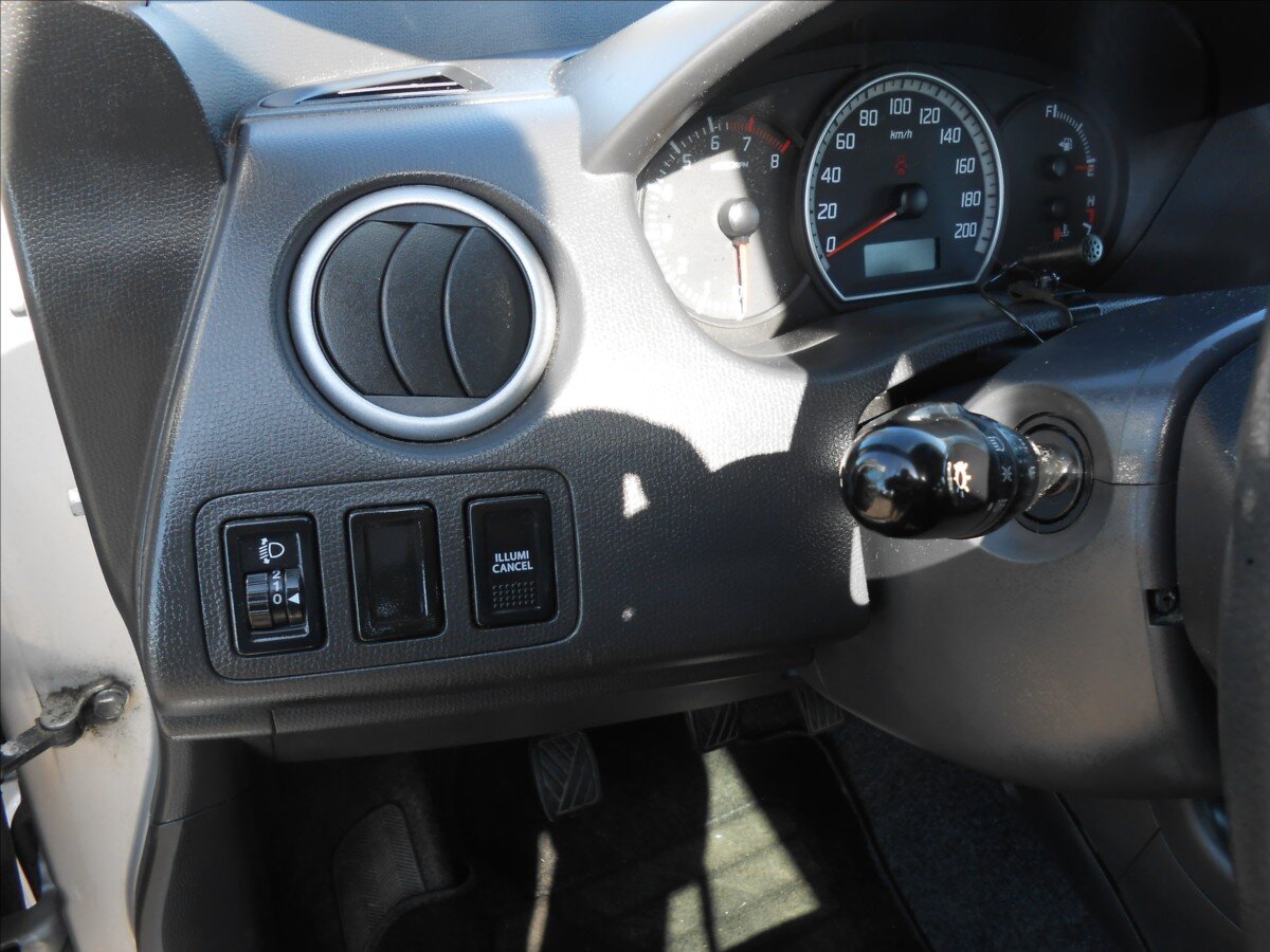 Suzuki Swift Hatchback 1,3 l 67 kw