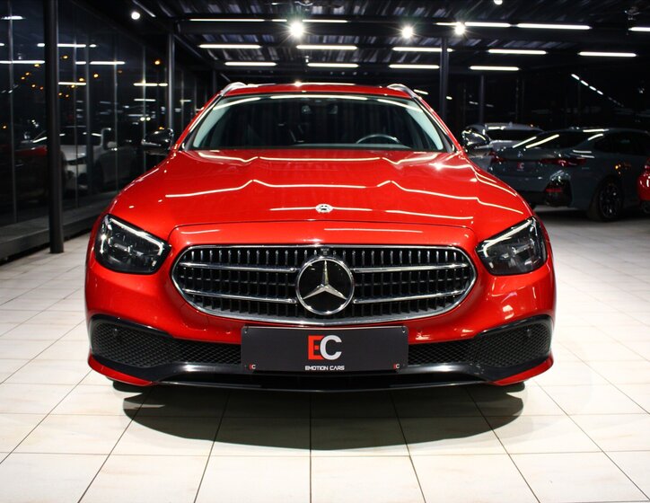 Mercedes-Benz Třídy E Kombi 2,0 l 195 kw