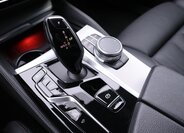 BMW Řada 5 Sedan / Limuzína 2,0 l 135 kw