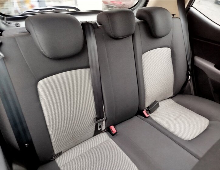 Hyundai i10 Hatchback 1,1 l 49 kw