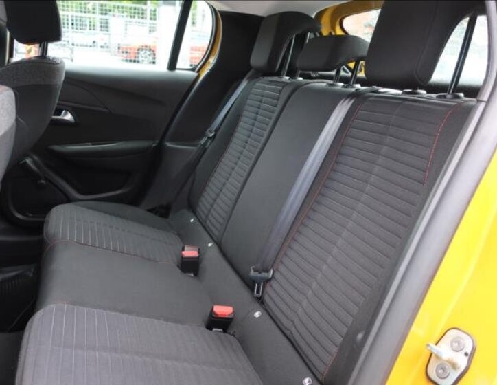 Peugeot 208 Hatchback 1,2 l 55 kw