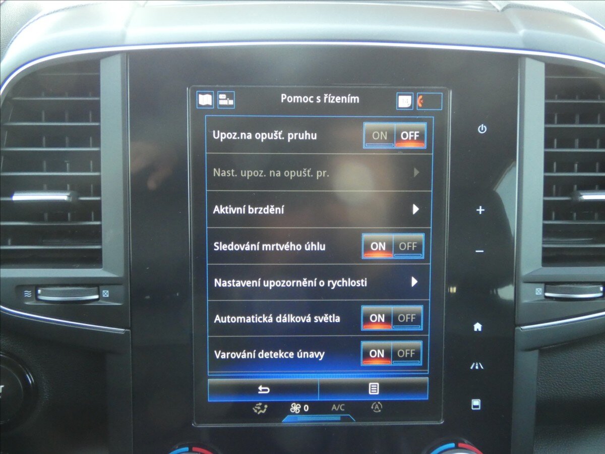Renault Koleos SUV / Terénní 2,0 l 130 kw
