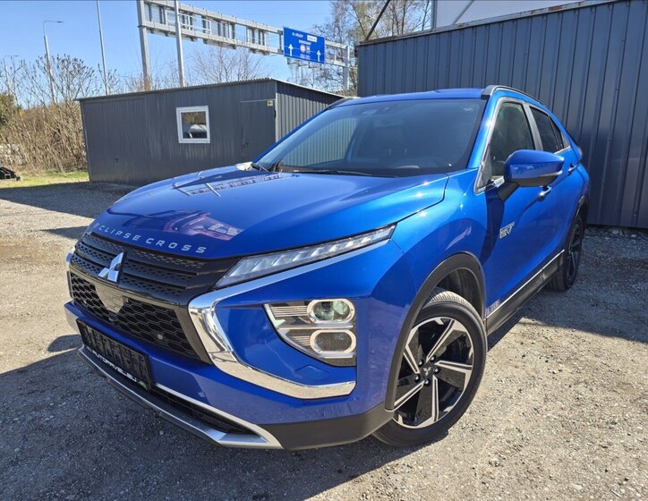 Mitsubishi Eclipse Cross CUV / Crossover 2,4 l 72 kw
