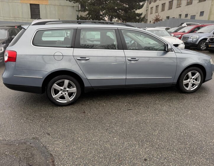 Volkswagen Passat Kombi 2,0 l 103 kw
