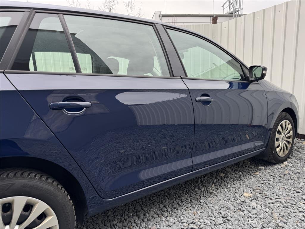 Škoda Rapid Hatchback 999,0 70 kw