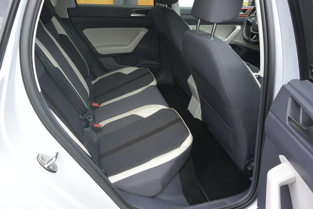 Volkswagen Polo Hatchback 999,0 70 kw