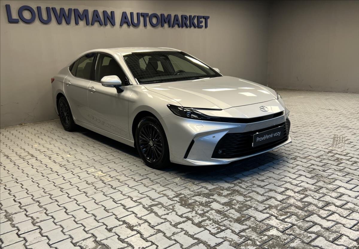 Toyota Camry Sedan 2,5 l 137 kw