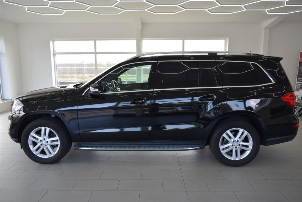 Mercedes-Benz GL SUV 3,0 l 190 kw