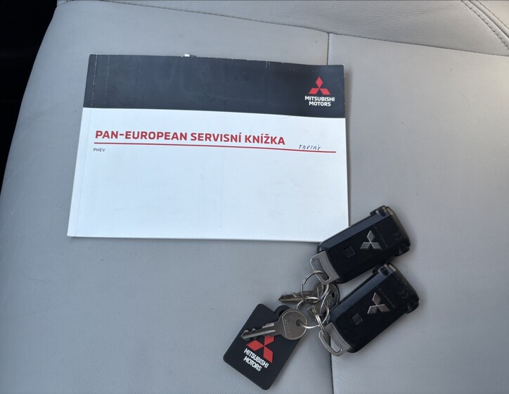 Mitsubishi Outlander 31