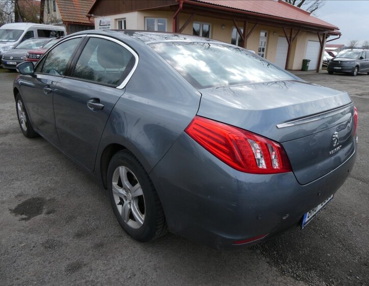 Peugeot 508 Sedan / Limuzína 1,6 l 115 kw