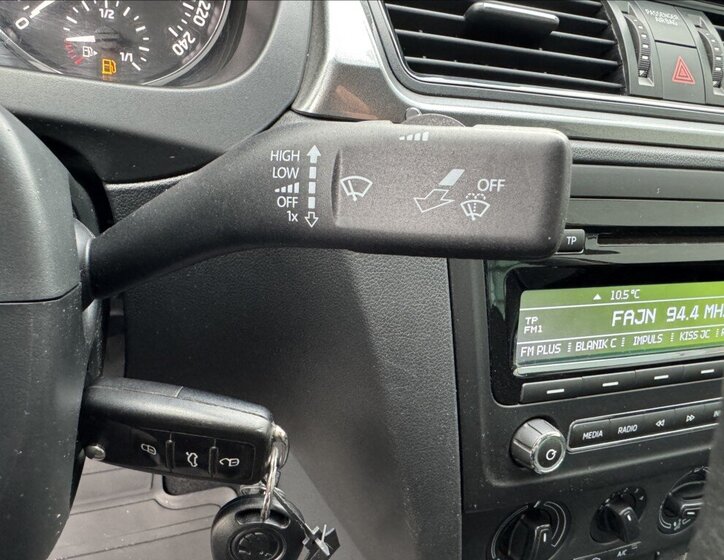 Škoda Rapid Sedan / Limuzína 1,2 l 63 kw