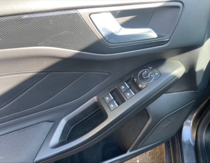 Ford Focus Kombi 999,0 114 kw