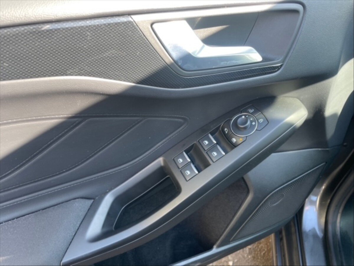 Ford Focus Kombi 999,0 114 kw