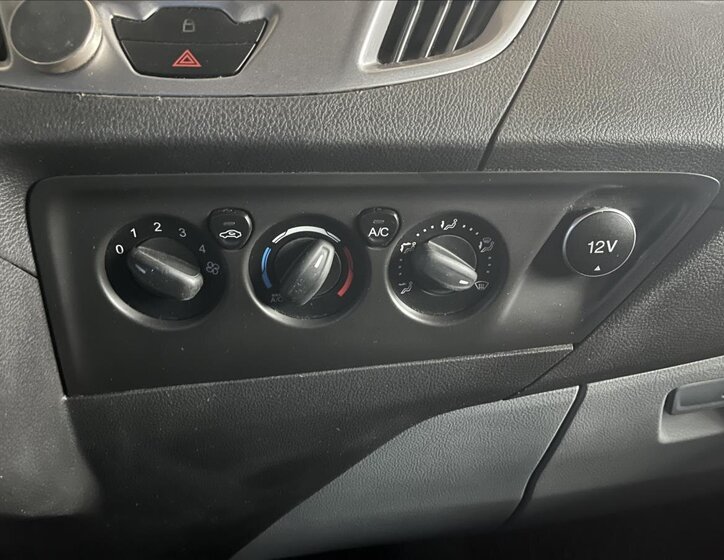 Ford Transit Custom Skříň 2,2 l 74 kw