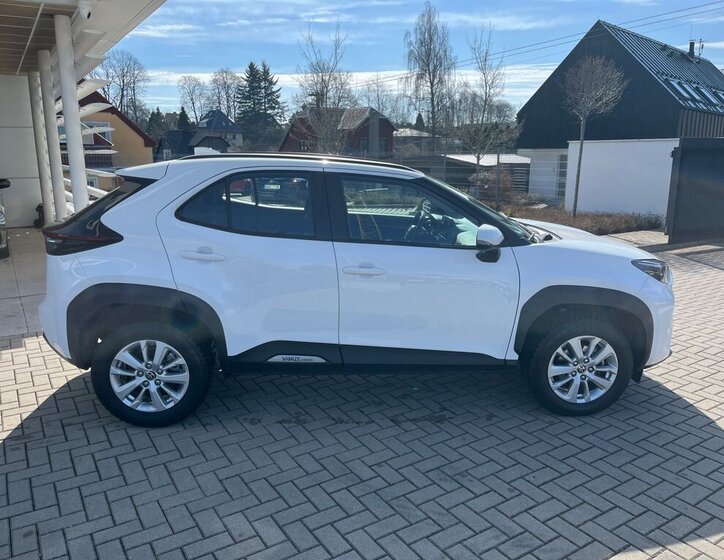 Toyota Yaris Cross SUV / Terénní 1,5 l 68 kw