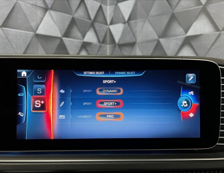 Mercedes-Benz GLE SUV 3,0 l 455 kw