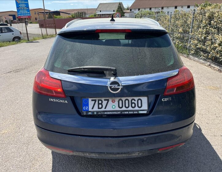 Opel Insignia Kombi 2,0 l 118 kw