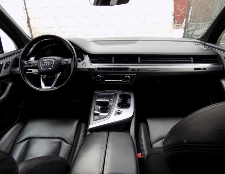 Audi Q7 SUV / Terénní 3,0 l 190 kw