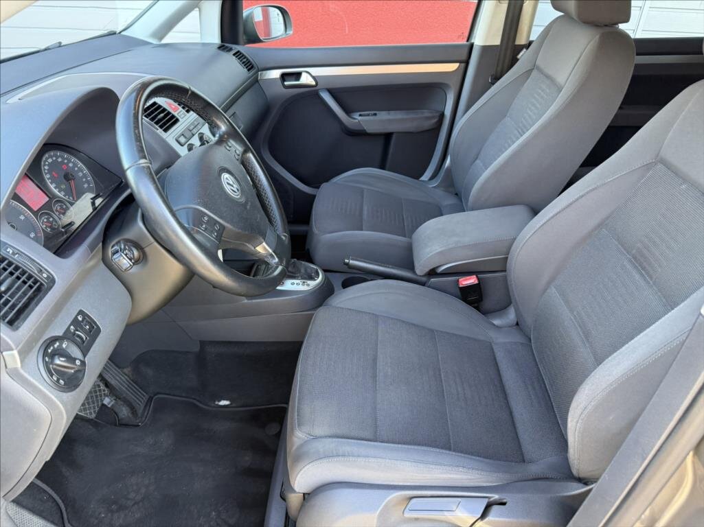 Volkswagen Touran MPV 2,0 l 103 kw